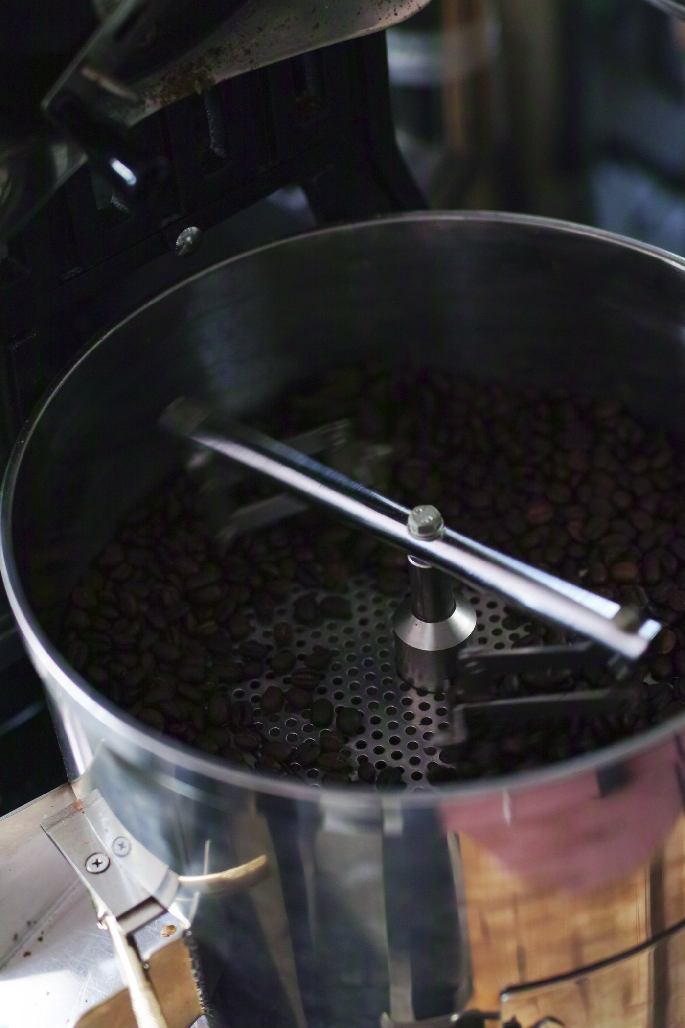 焙煎中のコーヒー豆